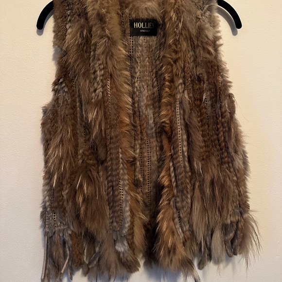Hollies Rabbit Fur Vest - Picture 4 of 4